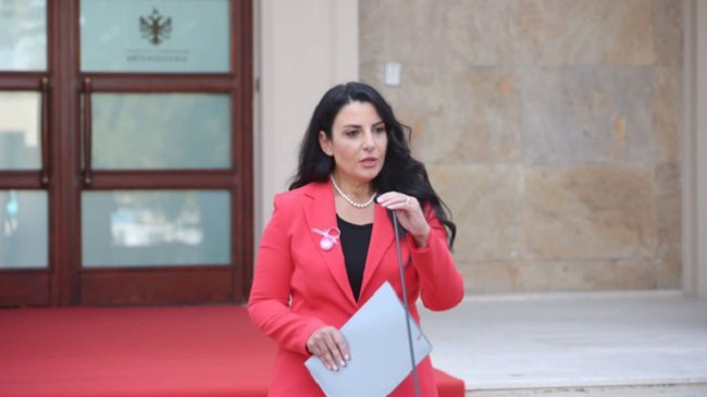 Balluku apel institucioneve: Ulni shpenzimet e energjisë deri në 15 për qind ndryshe gjobiteni