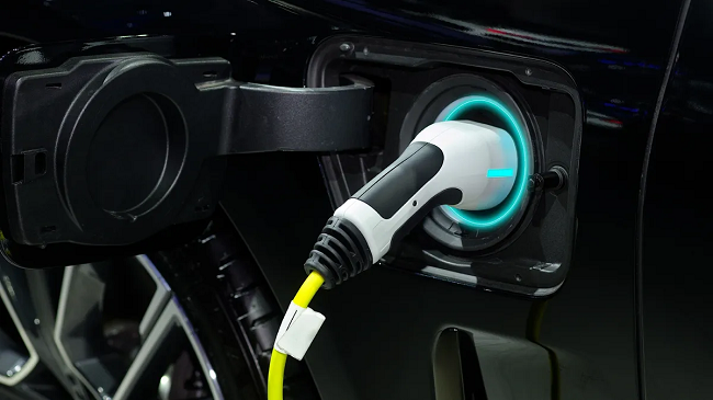Teknologjia hapësinore e NASA-s mund të shkurtojë kohën e mbushjes së veturave elektrike në më pak se 5 minuta