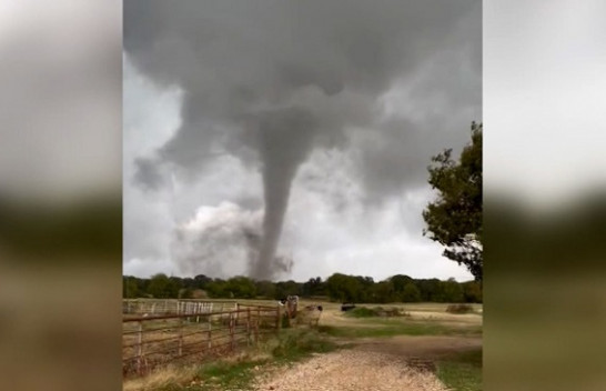 Oklahoma, Teksasi dhe Arkansasi goditen nga tornadot, të paktën dy të vdekur
