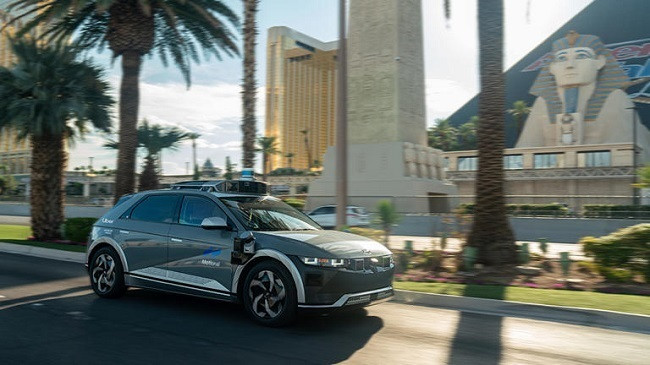 Uber fut në qarkullim taksitë robotike në rrugët e Las Vegas