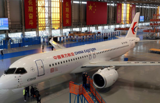 Kina prodhon avionin e parë për pasagjerë