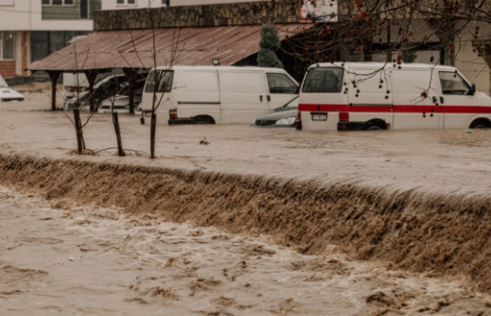 Instituti Hidrometeorologjik paralajmëron mundësinë për vërshime në Kosovë