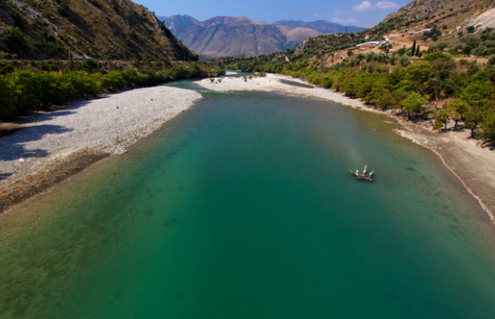 Greqia dhe Shqipëria bien dakord për të kthyer lumin Vjosa në një park ndërkufitar