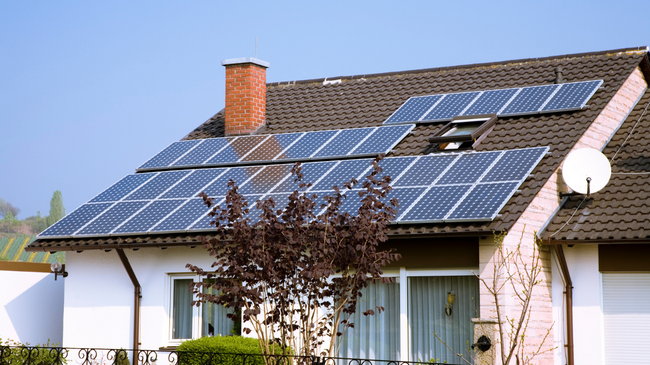 7 arsye pse duhet të përdorni energjinë diellore