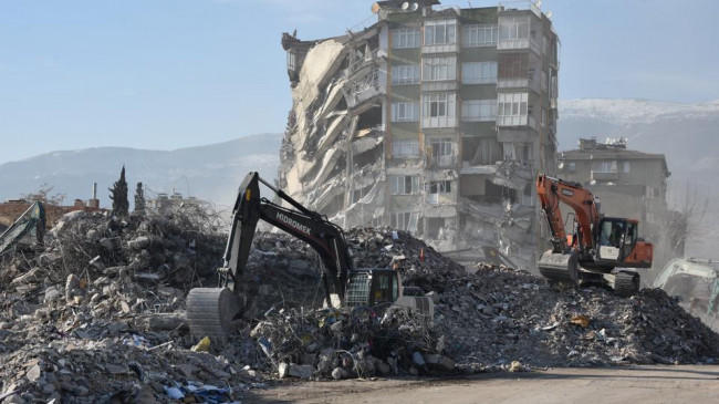 UNDP: Tërmetet në Turqi gjeneruan deri në 210 milionë ton mbeturina nga rrënimi i ndërtesave