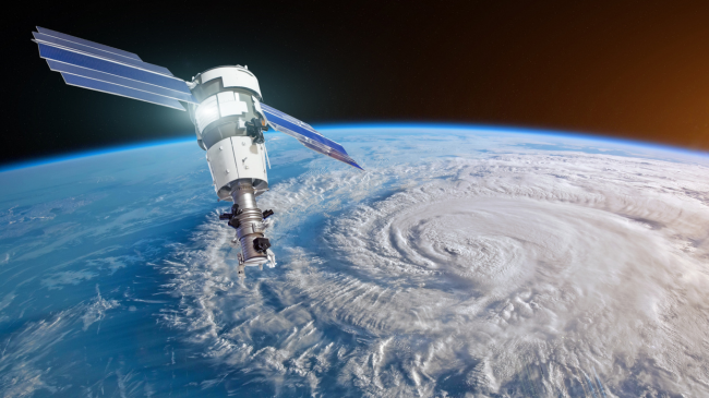 NASA lëshon dy satelitë për të monitoruar stuhitë tropikale