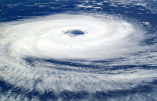 Shkencëtarët: Ndryshimet klimatike i bëjnë ciklonet më intensive dhe më shkatërruese