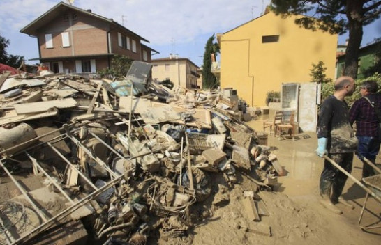 A u shkaktuan vërtet përmbytjet shkatërruese në Itali nga ndryshimet klimatike?