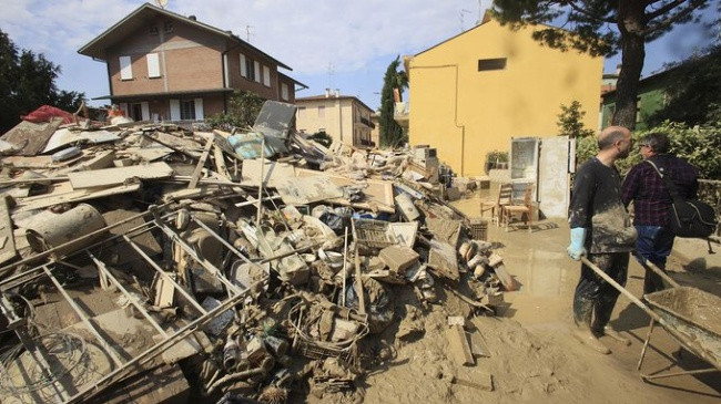 A u shkaktuan vërtet përmbytjet shkatërruese në Itali nga ndryshimet klimatike?