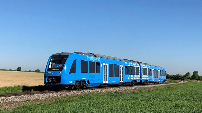 Treni i parë me hidrogjen fillon të funksionojë në shtet