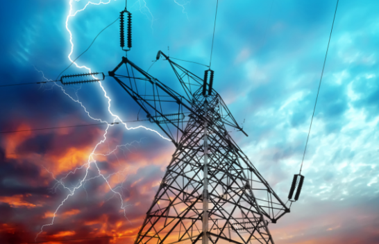 Erërat e forta dëmtuan rrjetin elektro-energjetik në këto komuna