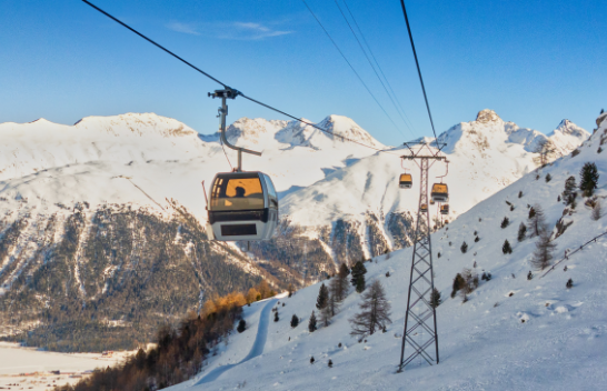 Vihet në funksion teleferiku më i lartë në botë që lidh dy shtete
