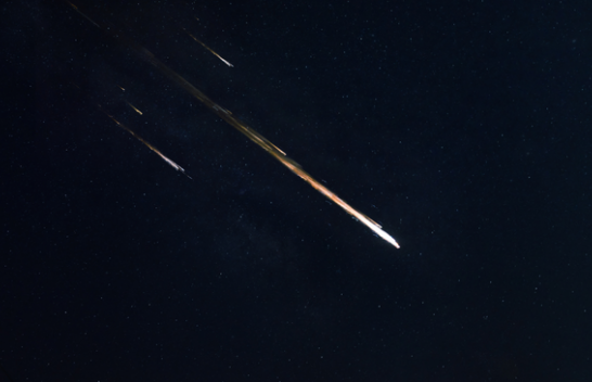 NASA: Pesë meteorë, tre prej të cilëve me madhësi të një avioni, do të kalojnë pranë Tokës