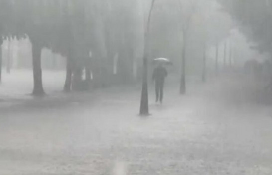 Stuhi shiu e breshri në Korçë/ VIDEO