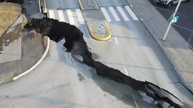 Pamjet nga helikopteri tregojnë çarje gjigante të tokës në Islandë