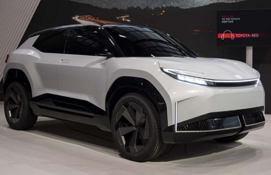 Toyota njofton ardhjen e një crossoveri elektrik