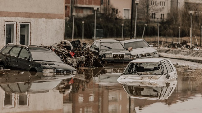 Qeveria ndan katër milionë euro për bujqit dhe bizneset që u dëmtuan nga vërshimet