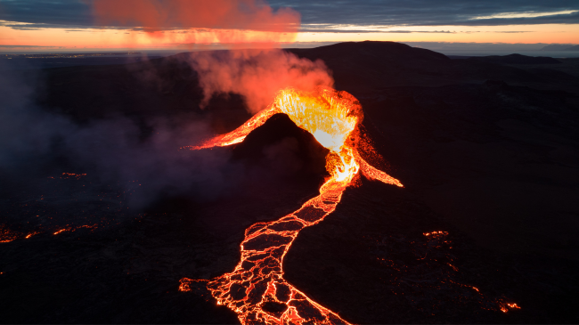 Imazhet e NASA-s tregojnë një çarje të madhe që hapet në Islandë