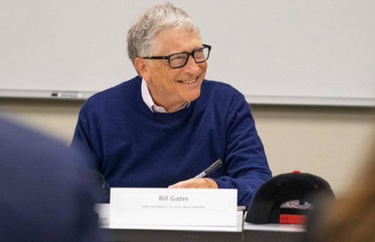 Bill Gates thotë se viti 2024 do të jetë një vit kyç për Inteligjencën Artificiale