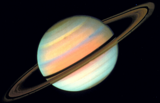 Teleskopi Hubble kap hije misterioze në unazat e Saturnit