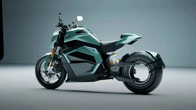 Prezantohet motoçikleta e parë në botë me “shqisën e shikimit”