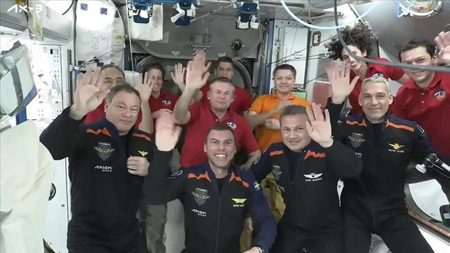 Ekuipazhi i misionit Ax-3 mirëpritet në Stacionin Ndërkombëtar Hapësinor
