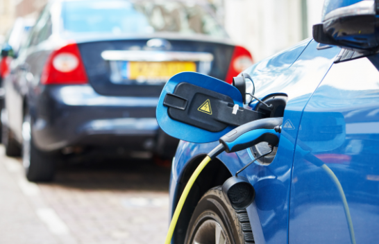 Sfidat e blerjes së veturës elektrike në Kosovë