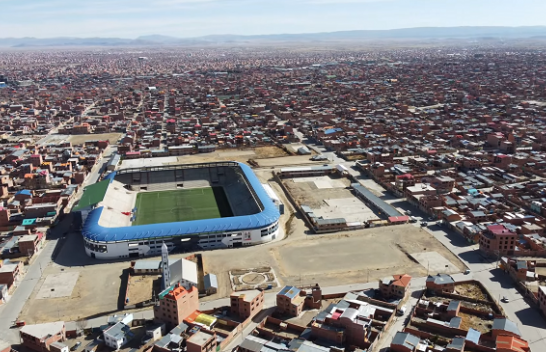 Si është të luash futboll në lartësinë 4150 metra? Ky ekip e zbuloi rrugën e vështirë