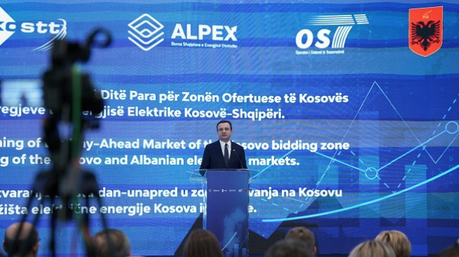 Bëhet bashkimi i tregjeve të energjisë elektrike Kosovë-Shqipëri, Kurti: Një moment historik për të dyja vendet