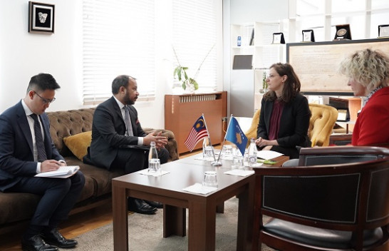 Rizvanolli takohet me ambasadorin e Malajzisë, pajtohen për bashkëpunim në fushën e energjisë diellore