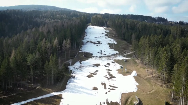Resorti austriak i skive kalon në sportet verore pas dimrave pa borë