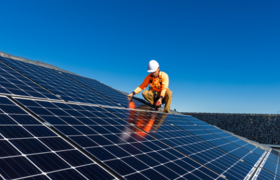 Si të bëhesh specialist i energjisë diellore?