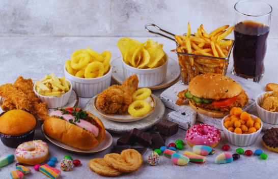 Ngrënia e tepërt e ushqimeve të padëshiruara mund të shkaktojë dëmtime të përhershme të trurit