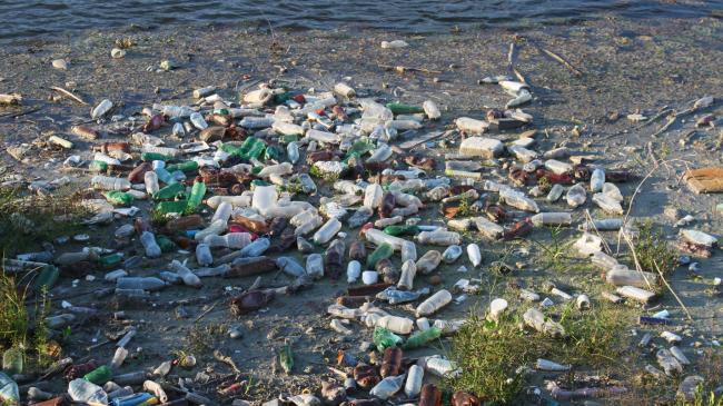 Së shpejti marrëveshja e parë globale për kufizimin e plastikës