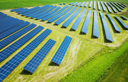 Toka më e mirë bujqësore në SHBA po zhduket nën panelet diellore