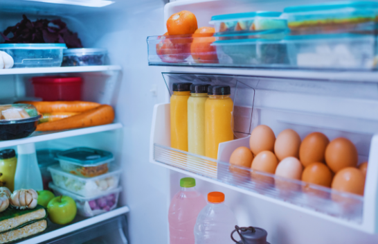 Gjashtë ushqime që duhen mbajtur në frigorifer