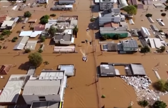 Skena apokaliptike nga Brazili për shkak të përmbytjeve katastrofike, disa qytete janë plotësisht nën ujë