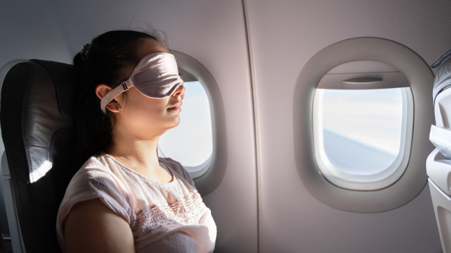 Pse nuk duhet të bini kurrë në gjumë para se aeroplani të niset?