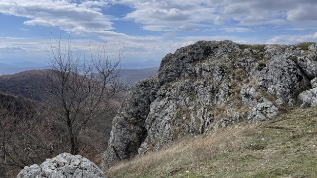 Vihet nën mbrojtje paraprake 'Guri i Hoxhës në Grykën e Lumit të Përlepnicës'