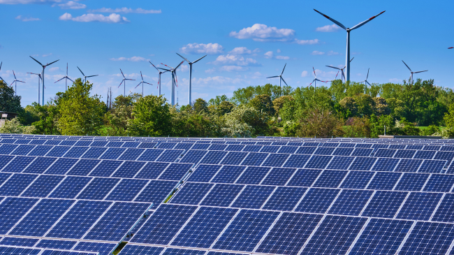Energjia diellore dhe e erës së shpejti do të kapërcejë energjinë bërthamore dhe hidrocentrale