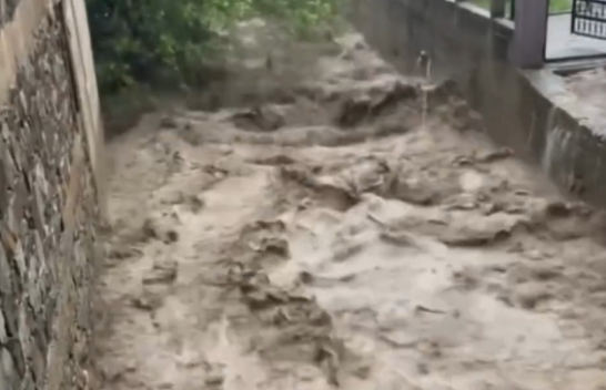 Komuna e Dragashit njofton për dëme të mëdha materiale si pasojë e reshjeve të shiut/ VIDEO