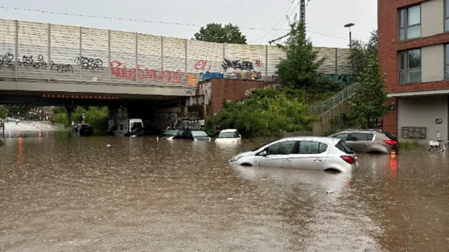 Përmbytje në Gjermani nga shirat e dendur