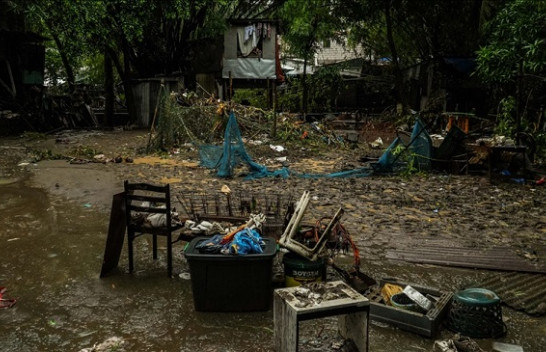 10 të vdekur, mijëra të zhvendosur nga stuhia tropikale shkatërruese në Filipine