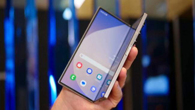 Samsung prezantoi edicionin special Galaxy Z Fold6