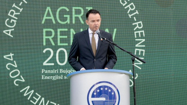 Ministri Peci: Me projektin e ri bujqësor prej 20.2 milionë euro do ta fuqizojmë agroturizmin dhe ekoturizmin