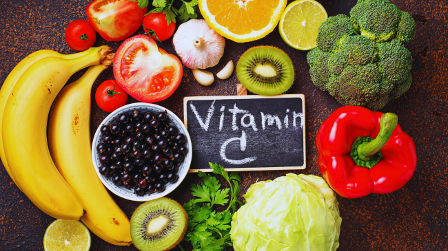 A janë të vërteta përfitimet e vitaminës C kundër ftohjeve?