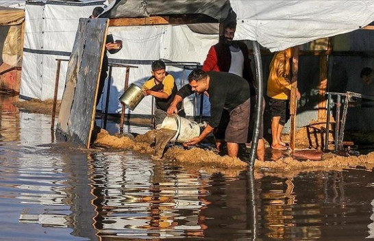 Gaza, mijëra tenda përmbyten nga reshjet e shiut