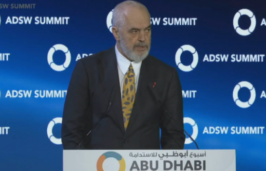 Rama në Abu Dhabi: Shqipëria po bëhet lojtar kyç në energjinë e ripërtëritshme