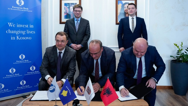 Nënshkruhet marrëveshja për ndërtimin e impiantit të ujërave të zeza në Podujevë në vlerë prej 35 milionë euro