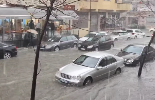 Moti i keq në Shqipëri – Zonat më problematike sipas Emergjencave Civile, priten shtrëngata